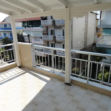 Kronos Apartmanhotel